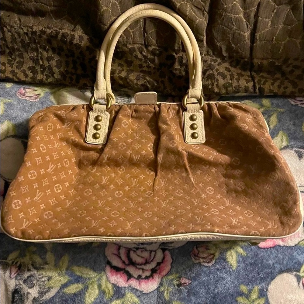 Louis Vuitton 100% Authentic Vintage Mini Lin Trapeze GM